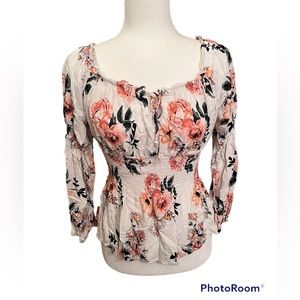 ALMOST FAMOUS brand blouse. Size L.
